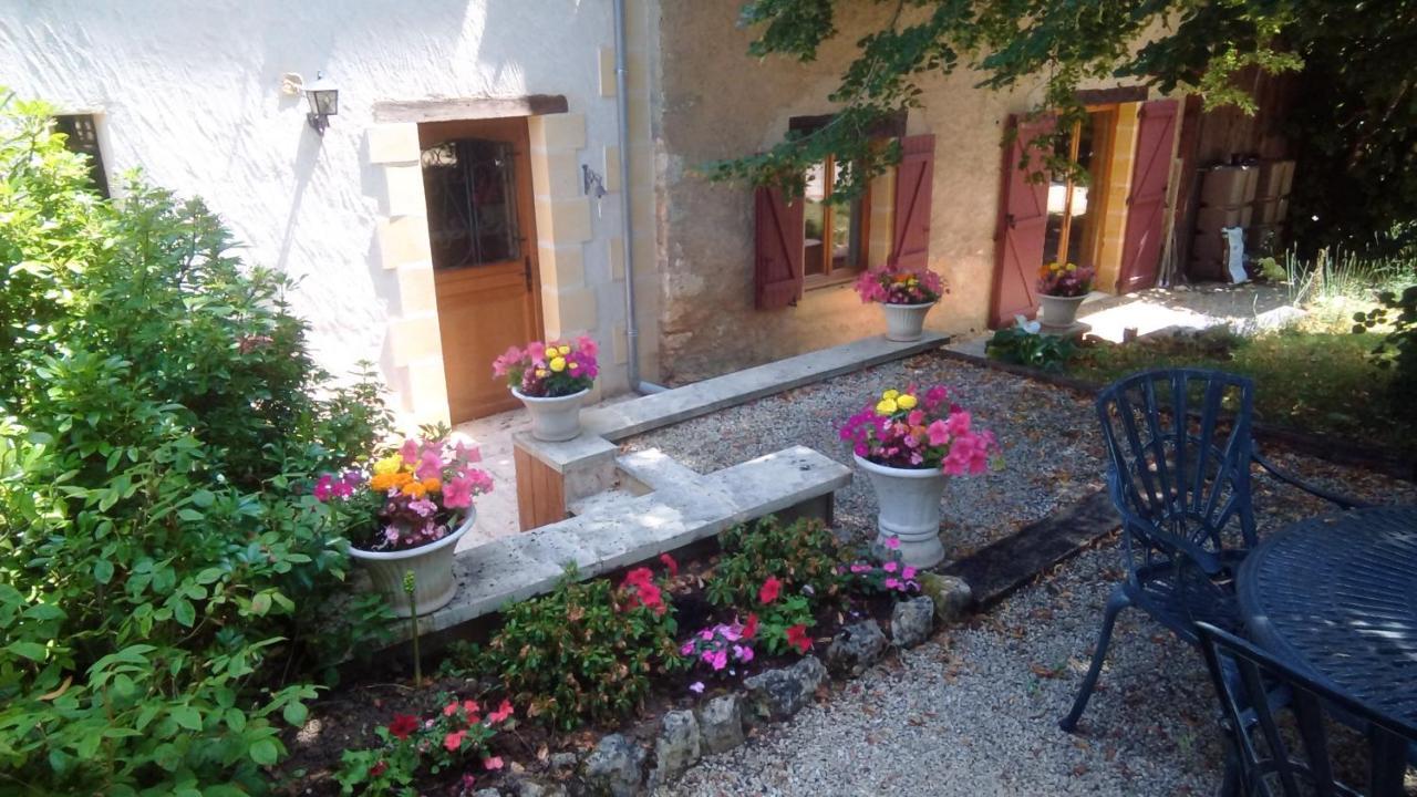 Les Coustilles Saint-Alvère Esterno foto