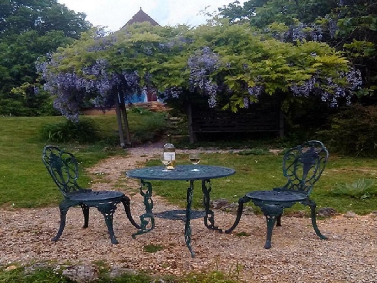 Les Coustilles Saint-Alvère Esterno foto