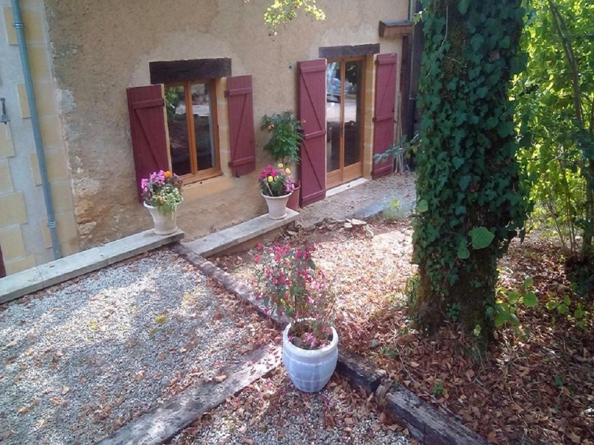 Les Coustilles Saint-Alvère Esterno foto