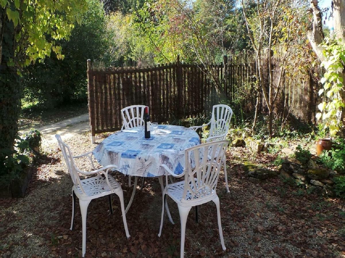 Les Coustilles Saint-Alvère Esterno foto