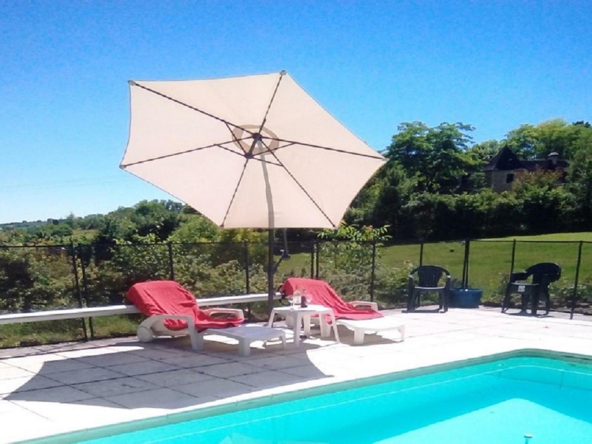 Les Coustilles Saint-Alvère Esterno foto