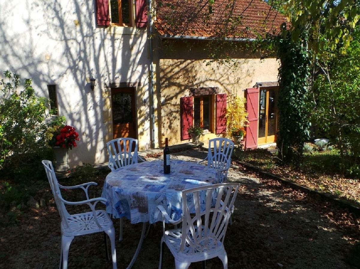 Les Coustilles Saint-Alvère Esterno foto